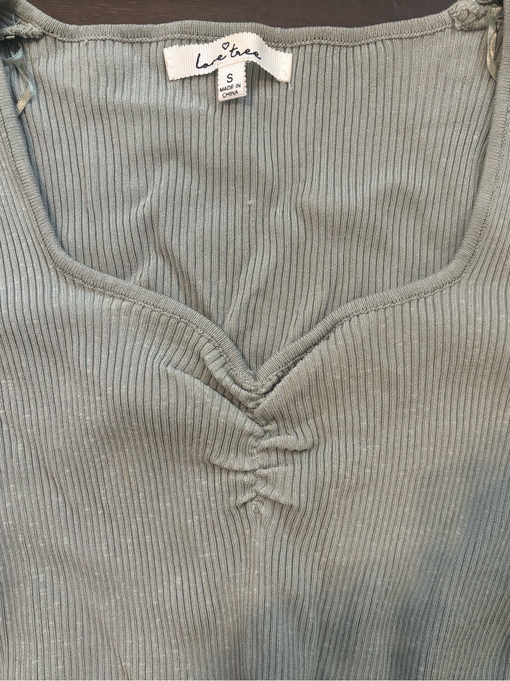 Light Gray Ribbed Knit V-Neck Top - Picture 3 of 4